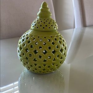 Decorative ceramic jar with lid